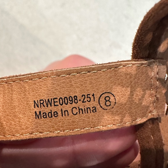 Brown wedge sandals - Picture 4 of 6